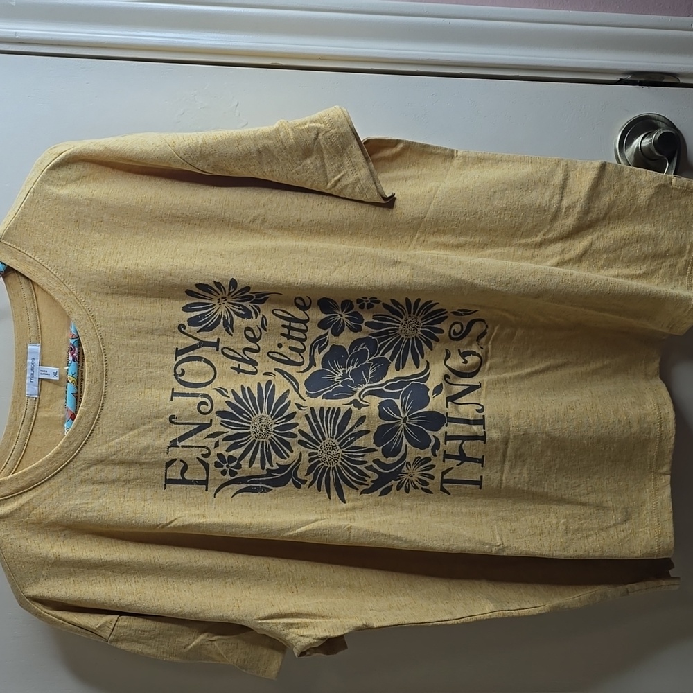 Maurices Mustard Floral "Enjoy the Little Things" CropTop NWOT Boho Floral - Picture 2 of 8